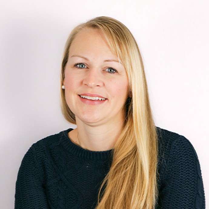 Portraitfoto (vergrößerte Bildansicht wird geöffnet)